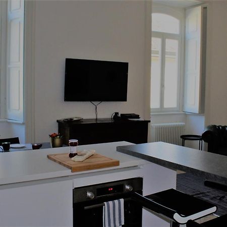 Palazzo Della Torre Elegant Apartment In โกโม ภายนอก รูปภาพ