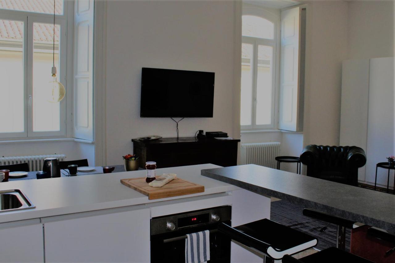 Palazzo Della Torre Elegant Apartment In โกโม ภายนอก รูปภาพ