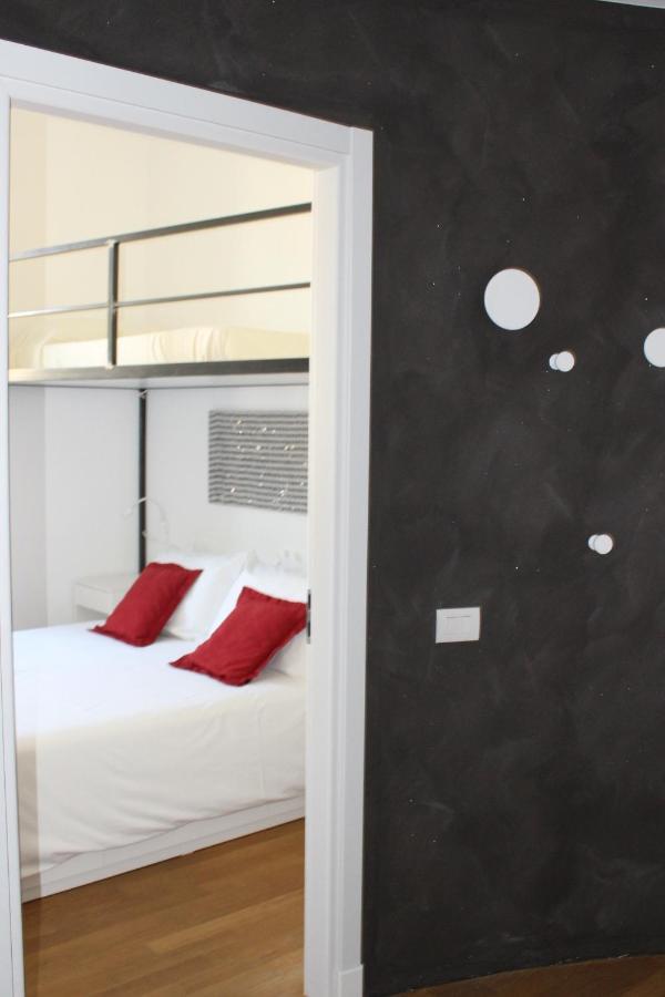 Palazzo Della Torre Elegant Apartment In โกโม ภายนอก รูปภาพ