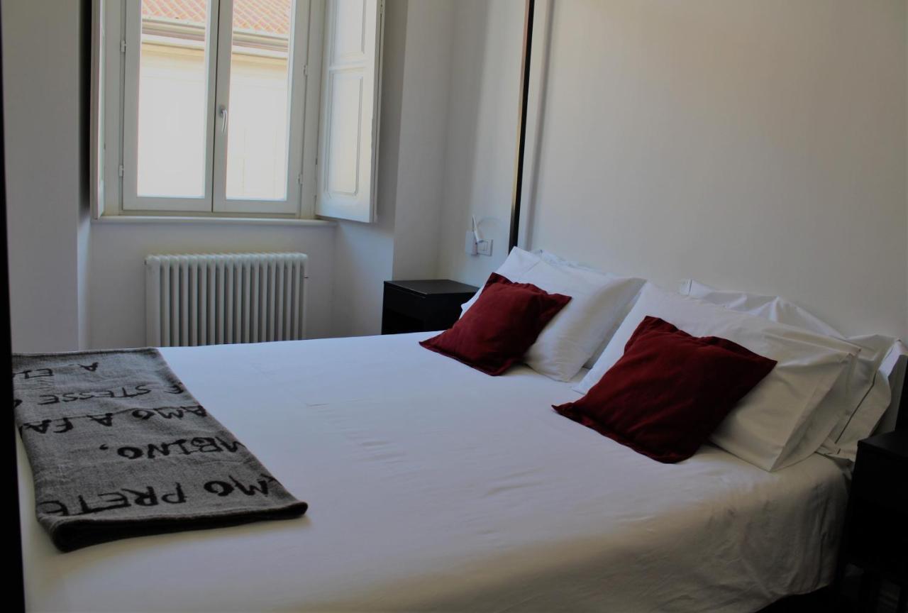 Palazzo Della Torre Elegant Apartment In โกโม ภายนอก รูปภาพ