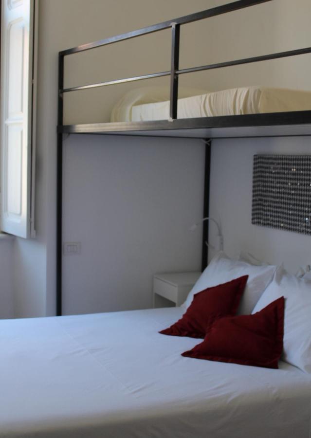Palazzo Della Torre Elegant Apartment In โกโม ภายนอก รูปภาพ
